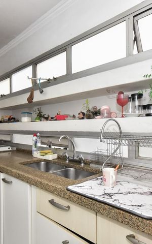 Apartamento à venda com 140m², 3 quartos e 2 vagasCozinha