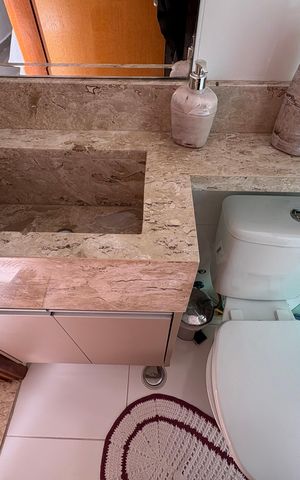 Apartamento à venda com 104m², 2 quartos e 2 vagas Apartamento à venda com 104m², 2 quartos e 2 vagasBanheiro da Suíte