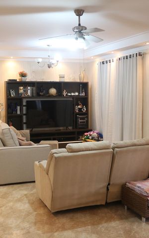 Apartamento à venda com 125m², 3 quartos e 2 vagasSala