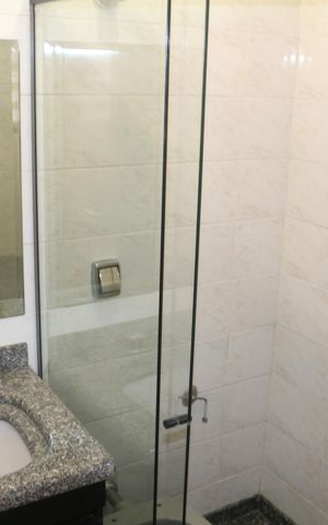 Apartamento à venda com 167m², 3 quartos e 2 vagasBanheiro de Serviço