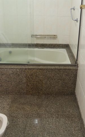 Apartamento à venda com 167m², 3 quartos e 2 vagasBanheiro da Suíte 1
