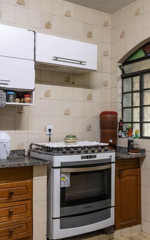 Casa para alugar com 600m², 3 quartos e 2 vagas Casa para alugar com 600m², 3 quartos e 2 vagasCozinha