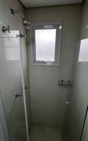 Apartamento para alugar com 82m², 2 quartos e 1 vaga Apartamento para alugar com 82m², 2 quartos e 1 vagaBanheiro da Suíte