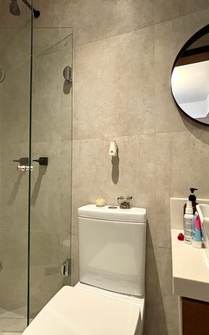 Apartamento para alugar com 85m², 2 quartos e 1 vaga Apartamento para alugar com 85m², 2 quartos e 1 vagaBanheiro social