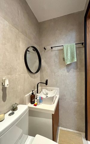 Apartamento para alugar com 85m², 2 quartos e 1 vaga Apartamento para alugar com 85m², 2 quartos e 1 vagaBanheiro social