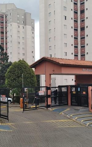 Apartamento à venda com 47m², 2 quartos e 1 vaga Apartamento à venda com 47m², 2 quartos e 1 vagaFachada