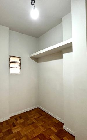 Apartamento à venda com 164m², 3 quartos e 1 vaga Apartamento à venda com 164m², 3 quartos e 1 vagaÁrea de serviço - quarto