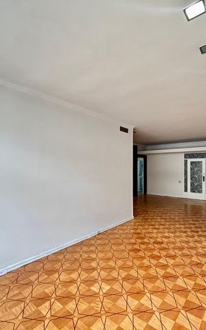 Apartamento à venda com 164m², 3 quartos e 1 vaga Apartamento à venda com 164m², 3 quartos e 1 vagaSala