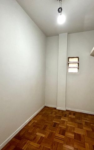 Apartamento à venda com 164m², 3 quartos e 1 vaga Apartamento à venda com 164m², 3 quartos e 1 vagaÁrea de serviço - quarto
