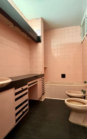 Apartamento à venda com 164m², 3 quartos e 1 vaga Apartamento à venda com 164m², 3 quartos e 1 vagaBanheiro social 1