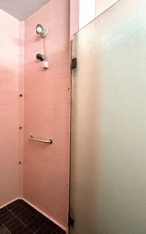 Apartamento à venda com 164m², 3 quartos e 1 vaga Apartamento à venda com 164m², 3 quartos e 1 vagaBanheiro social 1