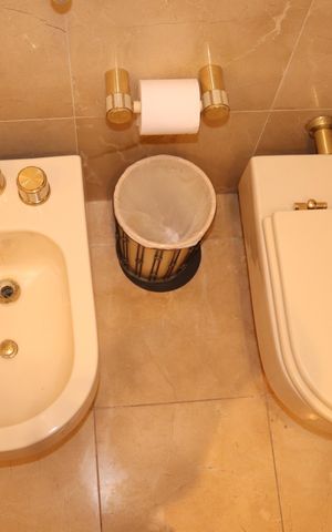 Apartamento para alugar com 348m², 2 quartos e 2 vagasBanheiro Social