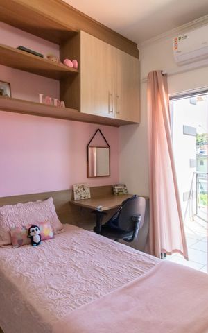 Casa à venda com 179m², 3 quartos e 4 vagas Casa à venda com 179m², 3 quartos e 4 vagasQuarto