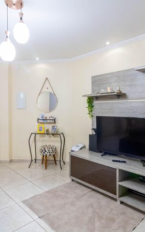 Casa à venda com 179m², 3 quartos e 4 vagas Casa à venda com 179m², 3 quartos e 4 vagasSala