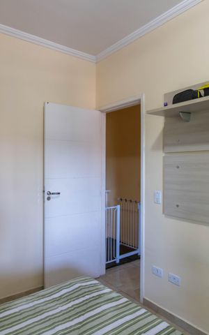 Casa à venda com 179m², 3 quartos e 4 vagas Casa à venda com 179m², 3 quartos e 4 vagasSuíte
