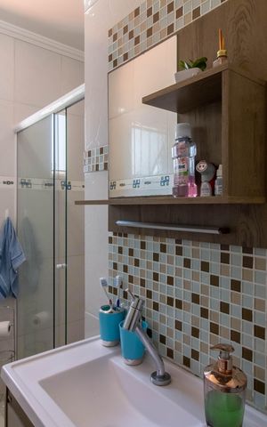 Casa à venda com 179m², 3 quartos e 4 vagas Casa à venda com 179m², 3 quartos e 4 vagasBanheiro Social