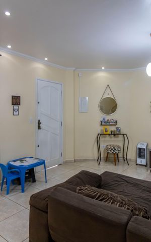 Casa à venda com 179m², 3 quartos e 4 vagas Casa à venda com 179m², 3 quartos e 4 vagasSala