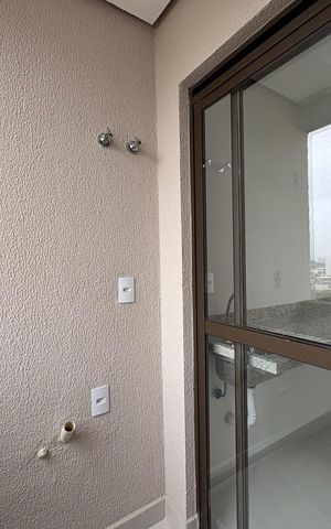 Apartamento à venda com 55m², 2 quartos e 2 vagas Apartamento à venda com 55m², 2 quartos e 2 vagasVaranda