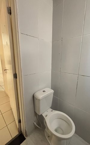 Apartamento à venda com 55m², 2 quartos e sem vagaBanheiro