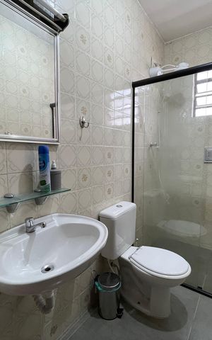 Casa para alugar com 200m², 3 quartos e 2 vagasBanheiro 1