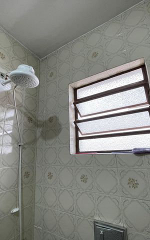 Casa para alugar com 200m², 3 quartos e 2 vagasBanheiro 1