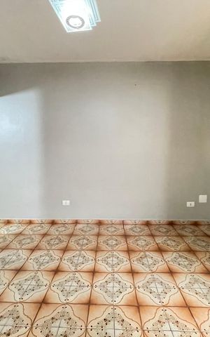 Casa para alugar com 200m², 3 quartos e 2 vagasSala