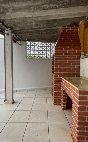 Casa para alugar com 200m², 3 quartos e 2 vagasÁrea Externa