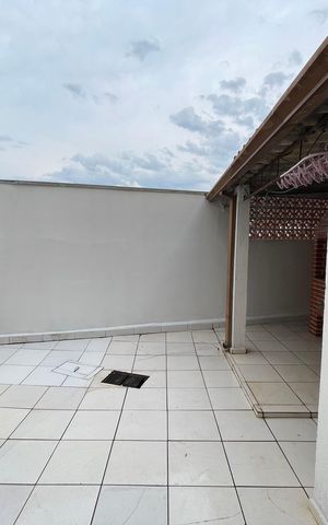 Casa para alugar com 200m², 3 quartos e 2 vagasÁrea Externa