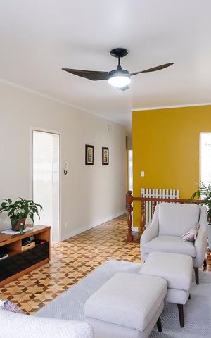 Casa à venda com 250m², 3 quartos e 4 vagasSala