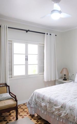 Casa à venda com 250m², 3 quartos e 4 vagasSuíte