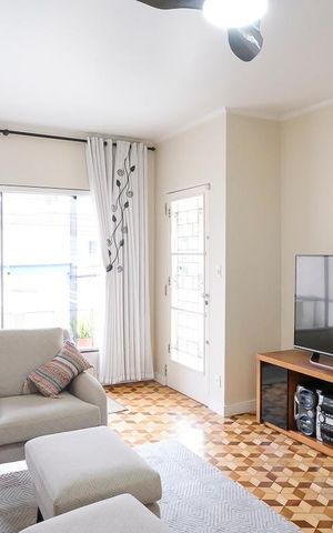 Casa à venda com 250m², 3 quartos e 4 vagasSala