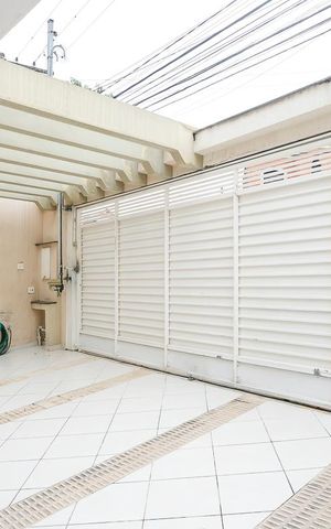 Casa à venda com 250m², 3 quartos e 4 vagasGaragem