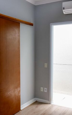 Casa de condomínio à venda com 92m², 3 quartos e 2 vagas Casa de condomínio à venda com 92m², 3 quartos e 2 vagasSuíte