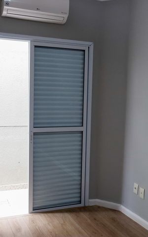Casa de condomínio à venda com 92m², 3 quartos e 2 vagas Casa de condomínio à venda com 92m², 3 quartos e 2 vagasSuíte