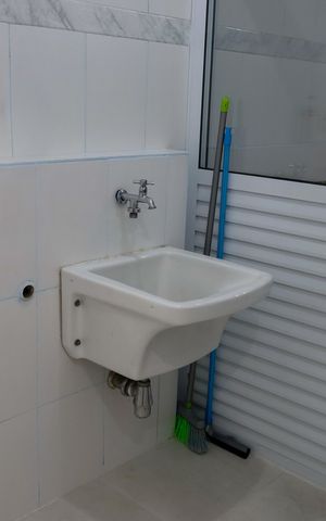Casa de condomínio à venda com 92m², 3 quartos e 2 vagas Casa de condomínio à venda com 92m², 3 quartos e 2 vagasLavanderia