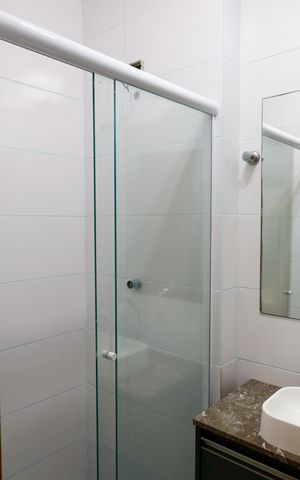 Casa de condomínio à venda com 92m², 3 quartos e 2 vagas Casa de condomínio à venda com 92m², 3 quartos e 2 vagasBanheiro da Suíte
