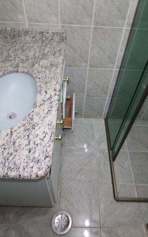 Apartamento à venda com 80m², 2 quartos e 1 vagaBanheiro