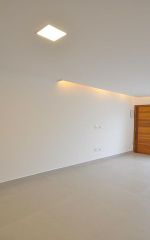 Casa à venda com 180m², 3 quartos e 5 vagasSala