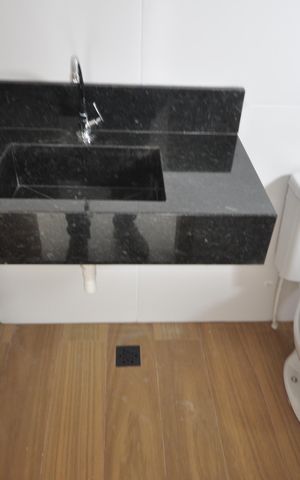 Casa à venda com 180m², 3 quartos e 5 vagasBanheiro da Suíte 1