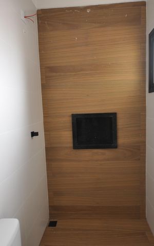 Casa à venda com 180m², 3 quartos e 5 vagasBanheiro da Suíte 1