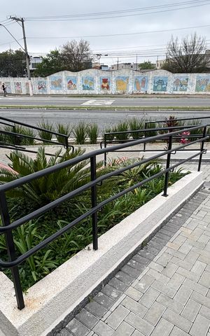 Apartamento para alugar com 35m², 2 quartos e sem vaga Apartamento para alugar com 35m², 2 quartos e sem vagaCorrimão - Rampa