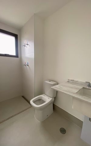 Apartamento à venda com 155m², 3 quartos e 2 vagas Apartamento à venda com 155m², 3 quartos e 2 vagasBanheiro da Suíte 2