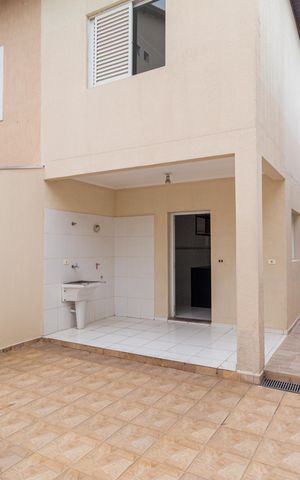 Casa para alugar com 120m², 3 quartos e 4 vagasQuintal