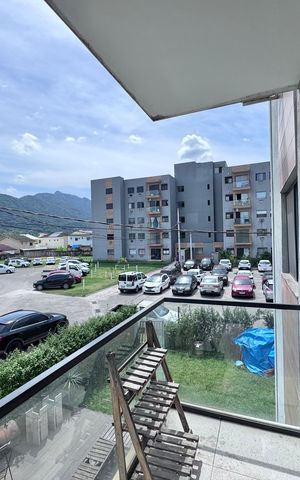 Apartamento à venda com 54m², 2 quartos e 1 vaga Apartamento à venda com 54m², 2 quartos e 1 vagaVaranda