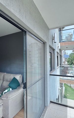Apartamento à venda com 54m², 2 quartos e 1 vaga Apartamento à venda com 54m², 2 quartos e 1 vagaVaranda