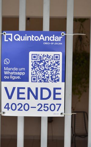 Casa à venda com 217m², 5 quartos e 2 vagasPlaca