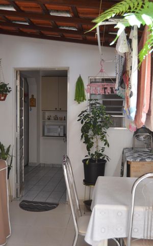 Casa à venda com 217m², 5 quartos e 2 vagasÁrea de Serviço