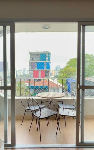 Apartamento à venda com 117m², 3 quartos e 2 vagas Apartamento à venda com 117m², 3 quartos e 2 vagasVaranda da Sala de TV