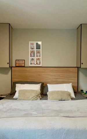 Apartamento à venda com 117m², 3 quartos e 2 vagas Apartamento à venda com 117m², 3 quartos e 2 vagasSuíte