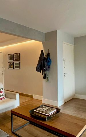 Apartamento à venda com 117m², 3 quartos e 2 vagas Apartamento à venda com 117m², 3 quartos e 2 vagasSala